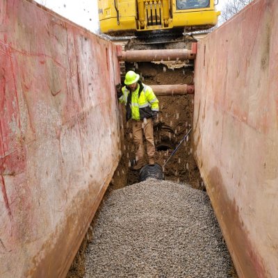 Pipe laying work